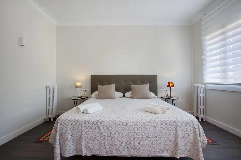 Consell De Cent Apartment Barcelona